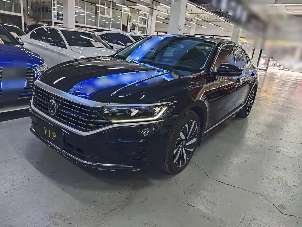 Volkswagen Passat 2023