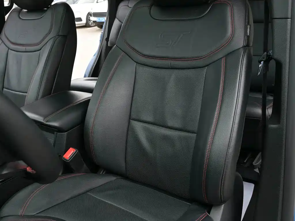 Ford Explorer — миниатюра 19