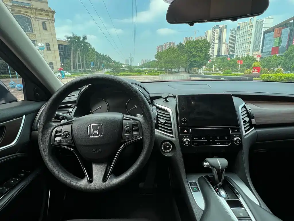 Honda Avancier — миниатюра 8