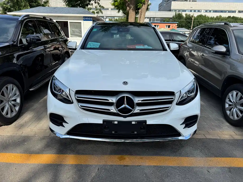 Mercedes-Benz GLC 2019 GLC 260 4MATIC Luxury