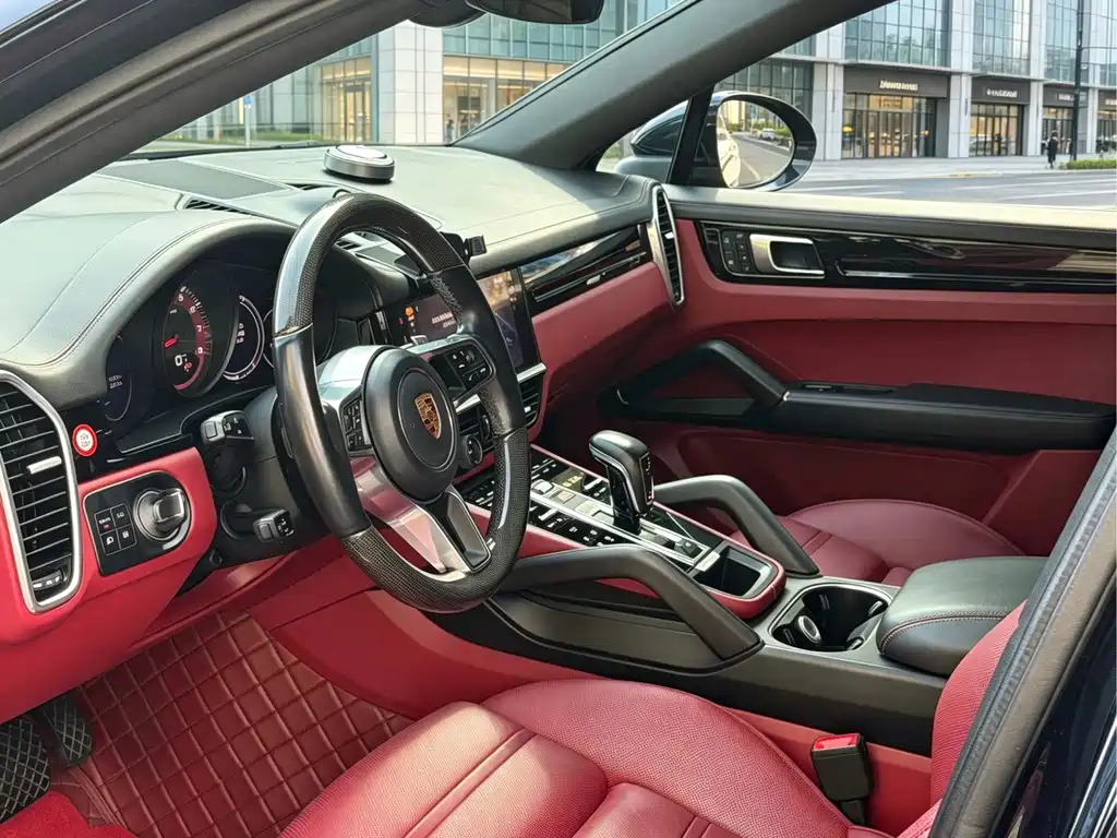 Porsche Cayenne — миниатюра 4