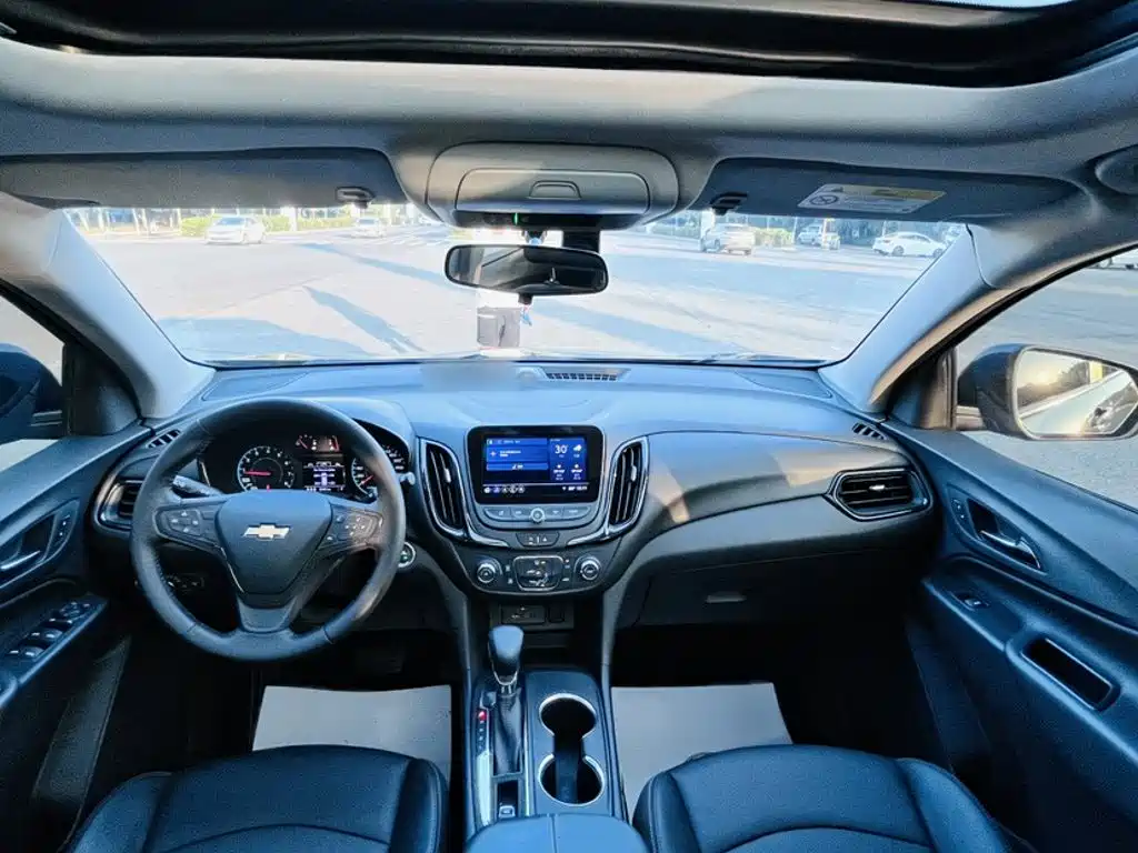 Chevrolet Equinox — миниатюра 14
