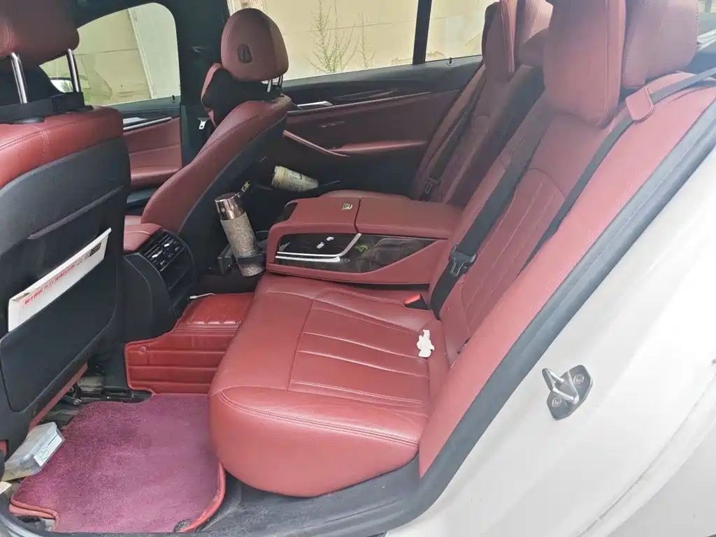 BMW 5 Series — миниатюра 18