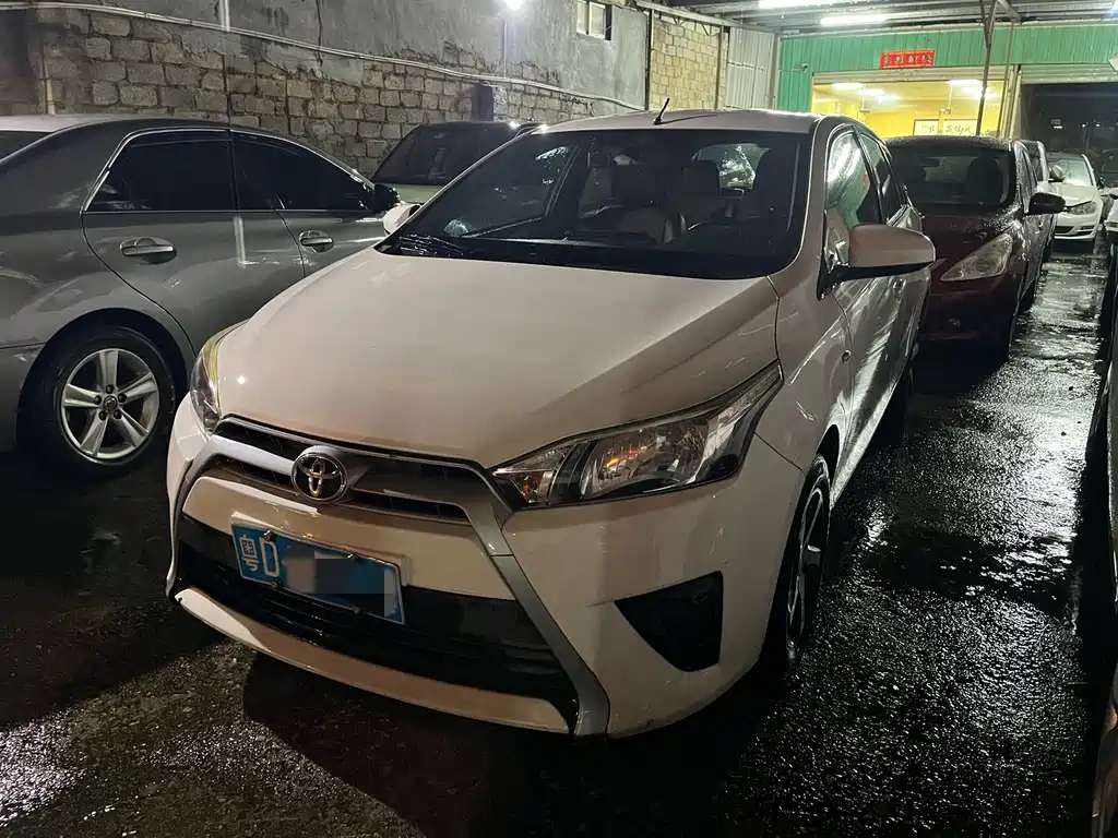 Toyota Yaris L