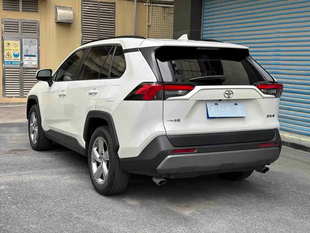 TOYOTA RAV4 RONGFANG