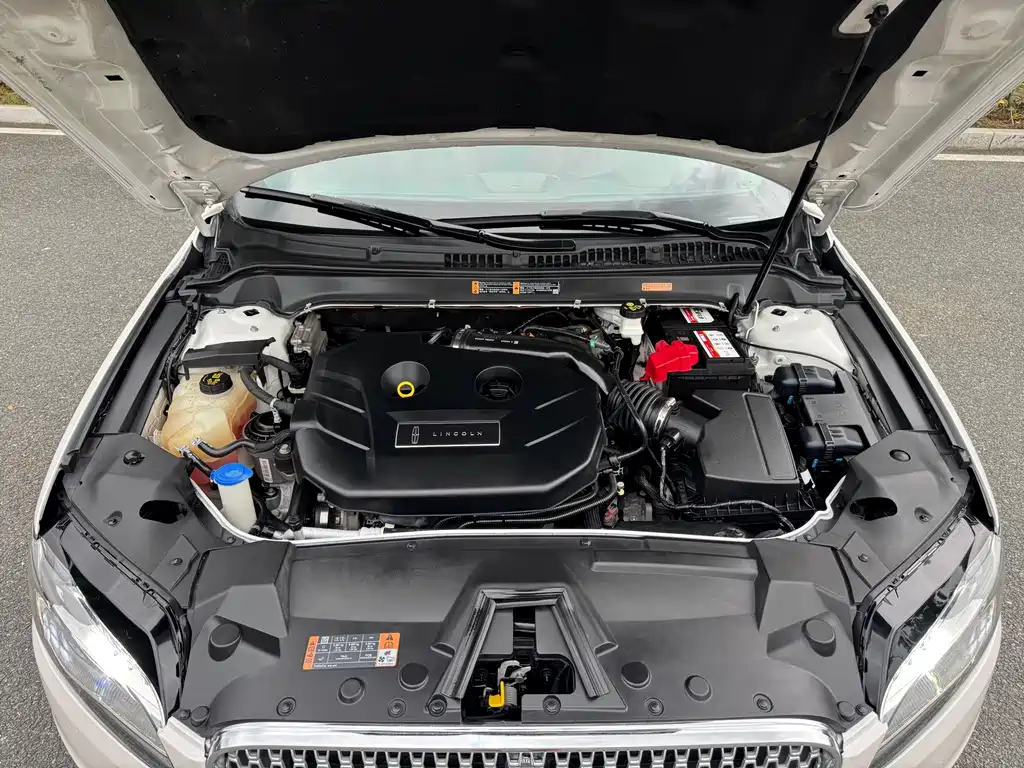 Lincoln MKZ — миниатюра 10