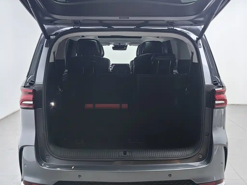 Roewe iMAX8 — миниатюра 16