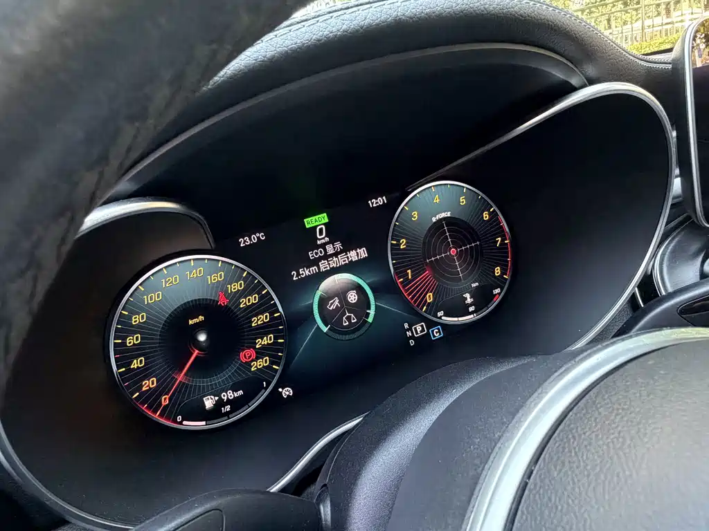 Mercedes-Benz C-Class — миниатюра 16