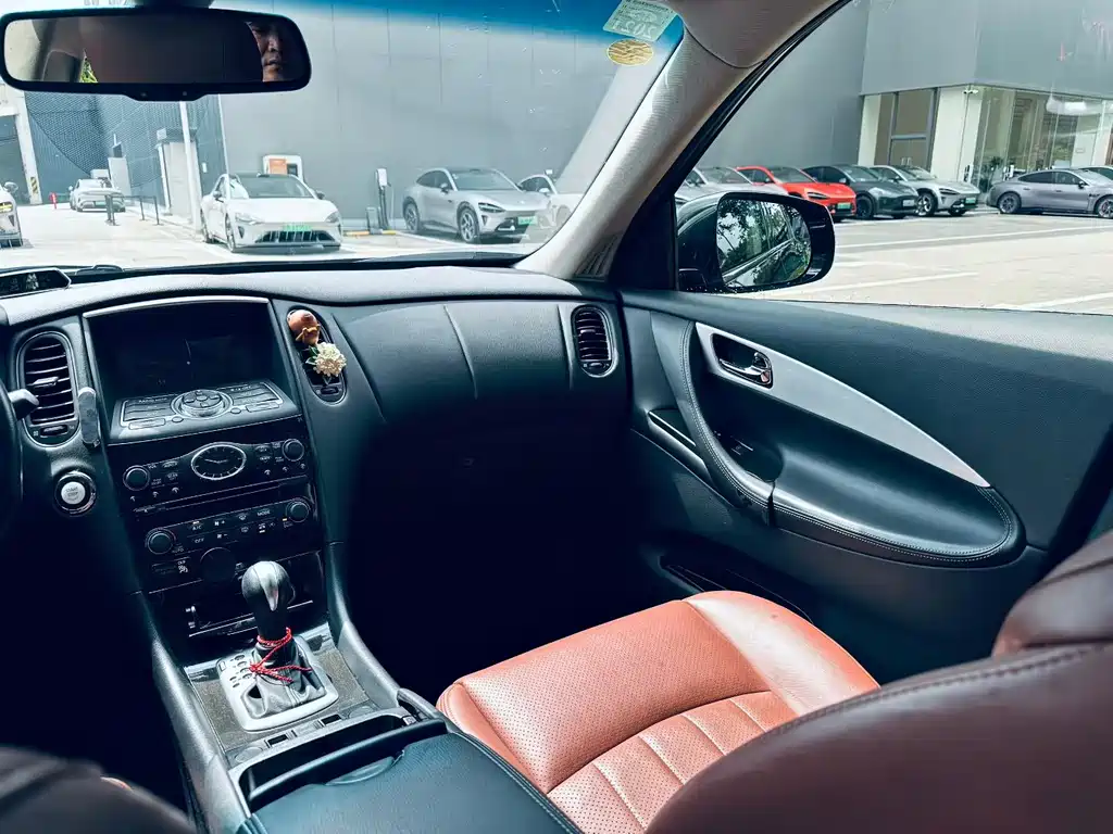 Infiniti QX50 — миниатюра 5