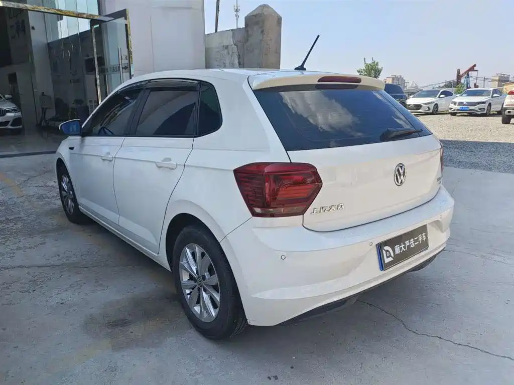 Volkswagen Polo — миниатюра 6