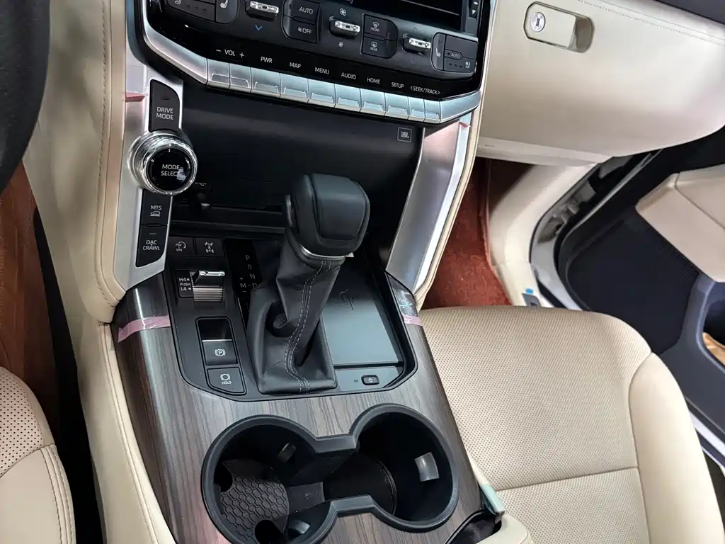 Toyota Land Cruiser 2023 3.5L AT