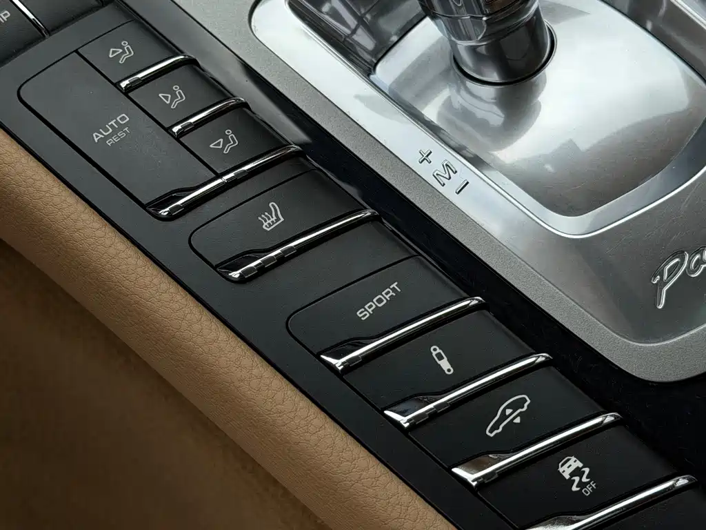 Porsche Panamera — миниатюра 16