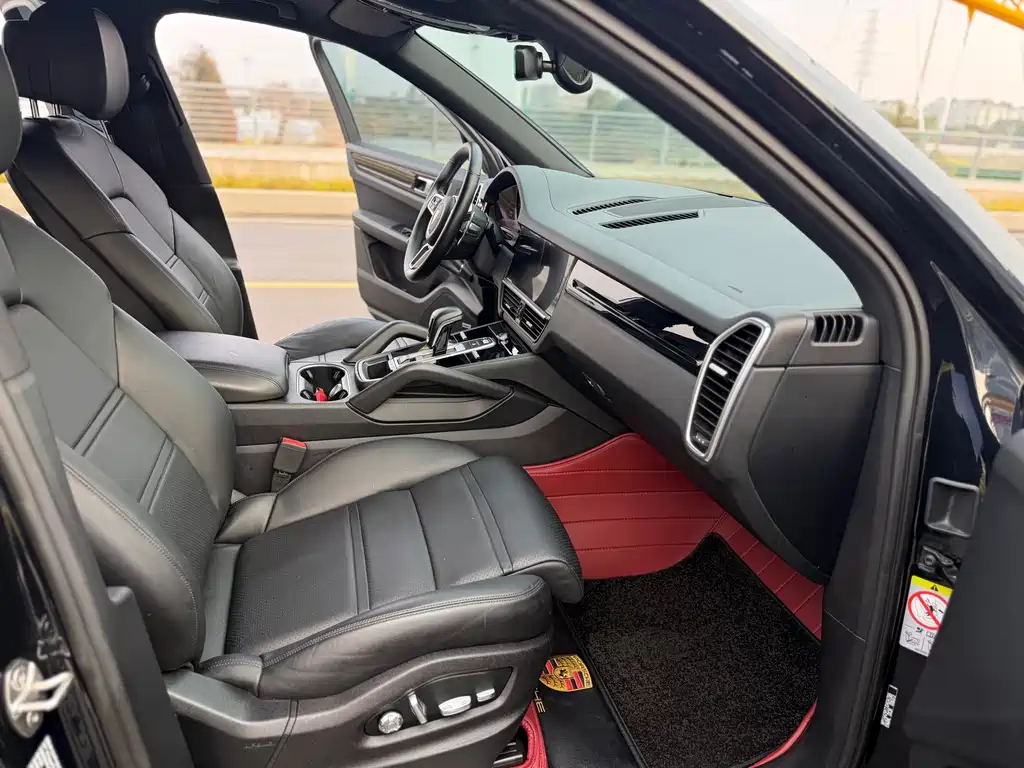 Porsche Cayenne 2018 Cayenne 3.0T