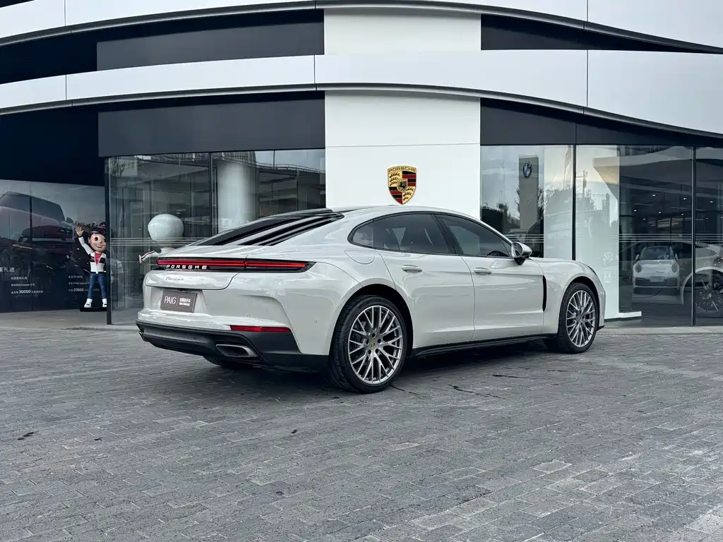 Porsche Panamera — миниатюра 6