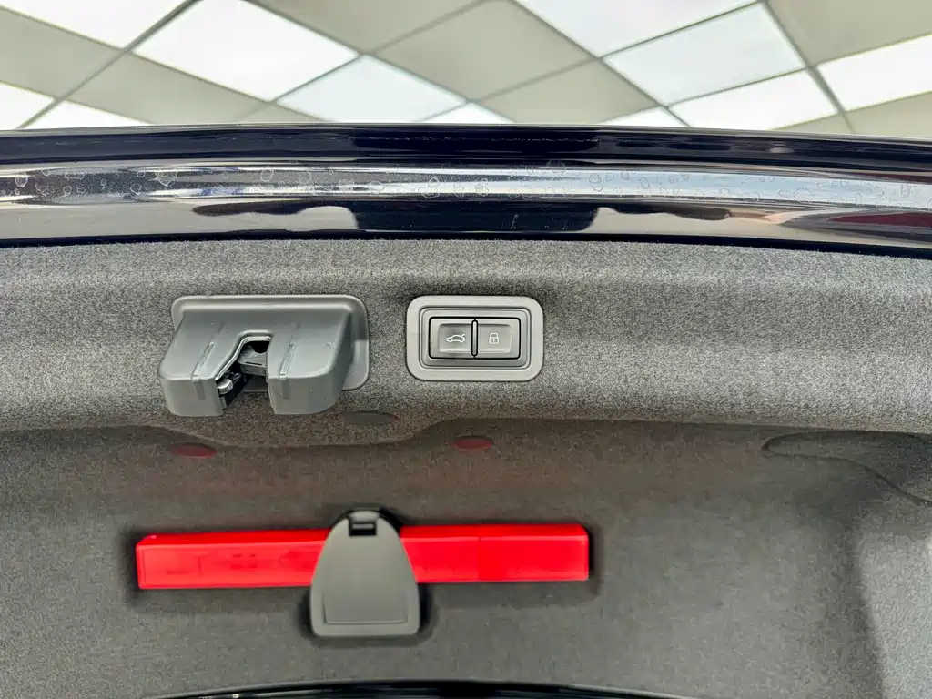 Audi A7L — миниатюра 19