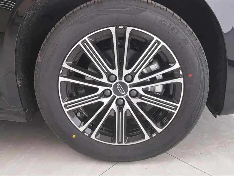Geely Preface 2026 1.5TD
