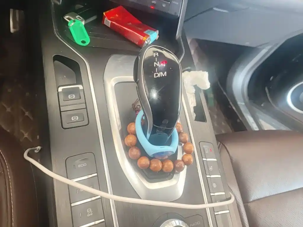 Wey Wey VV6 — миниатюра 7