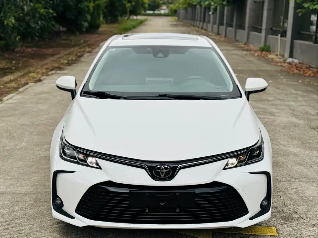TOYOTA COROLLA