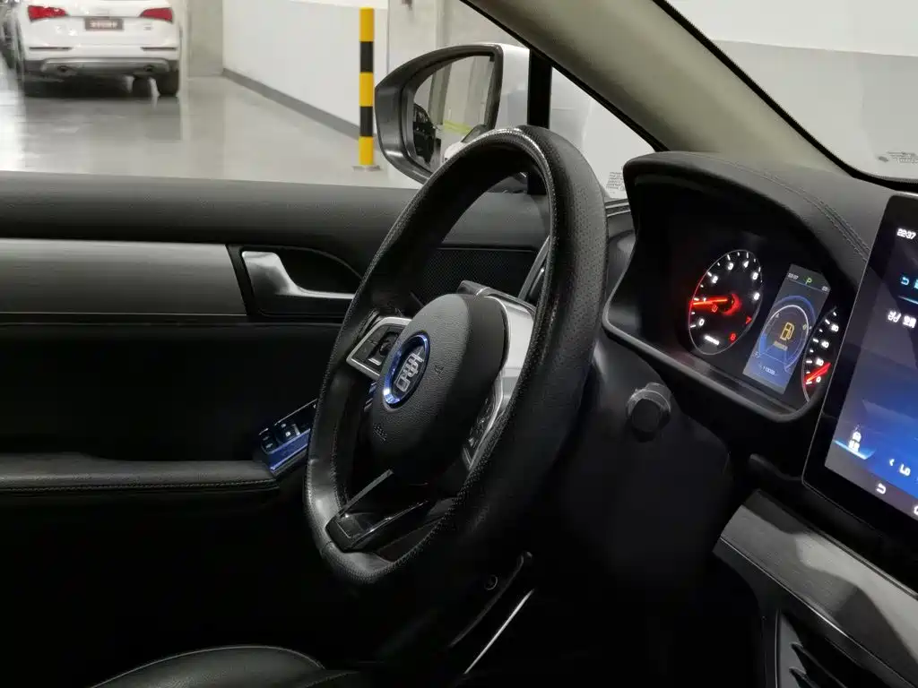 BYD Tang — миниатюра 22