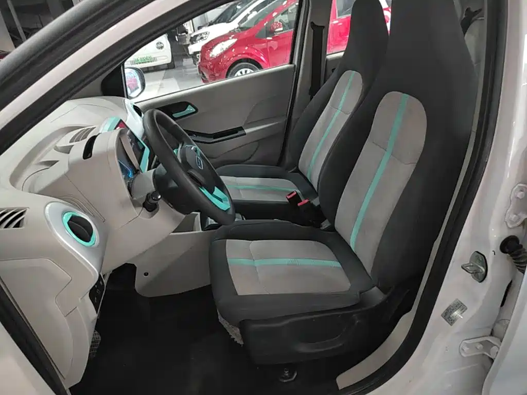 JMEV Yizhi EV2 — миниатюра 15
