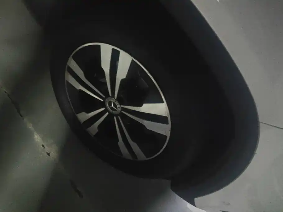 Mercedes-Benz GLA — миниатюра 6