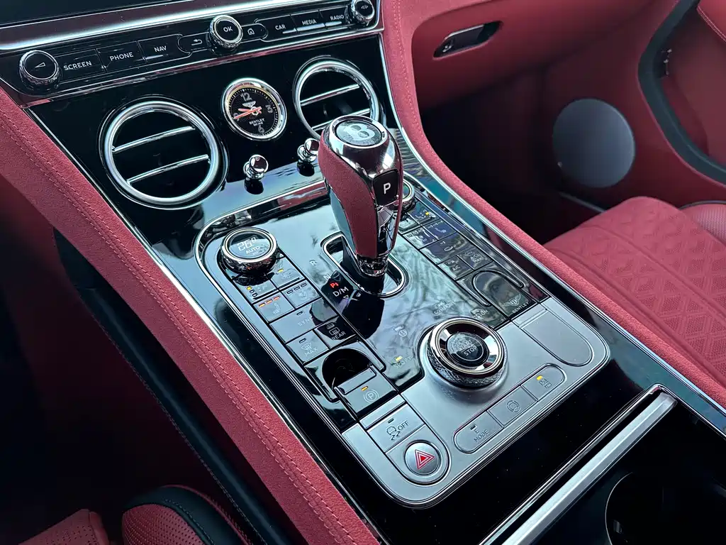 BENTLEY CONTINENTAL PLUG IN HYBRID