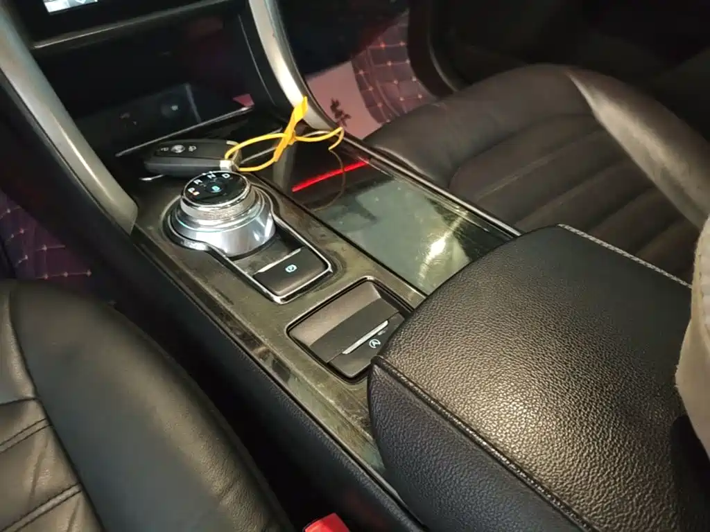 Ford Mondeo — миниатюра 14