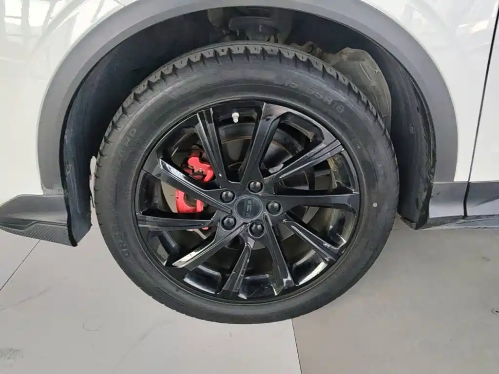 Geely Binyue — миниатюра 23