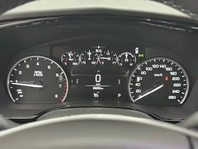 Cadillac XT5 — миниатюра 6