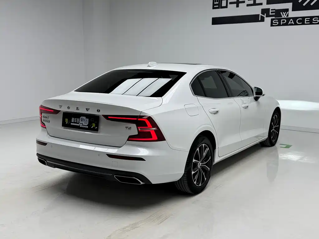 Volvo S60 2021 T4 Luxury