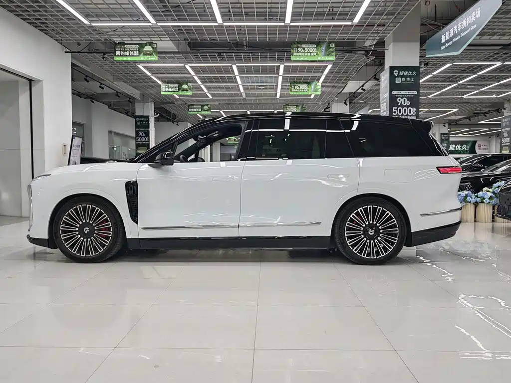 NIO ES8 — миниатюра 4