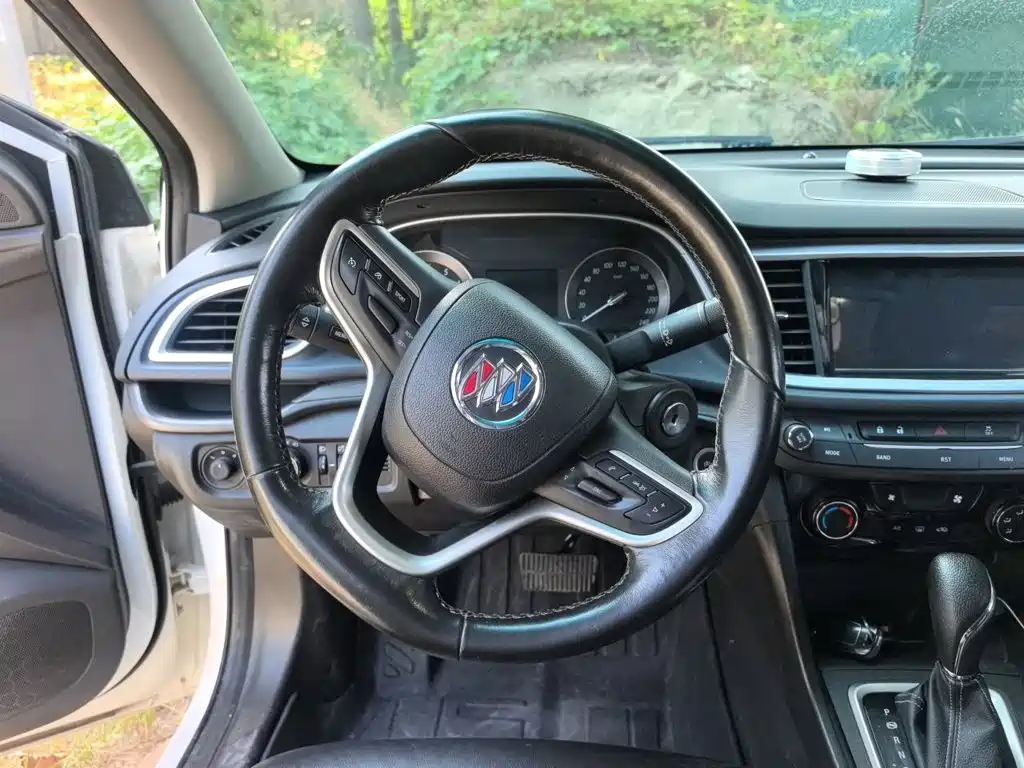 Buick Excelle — миниатюра 11