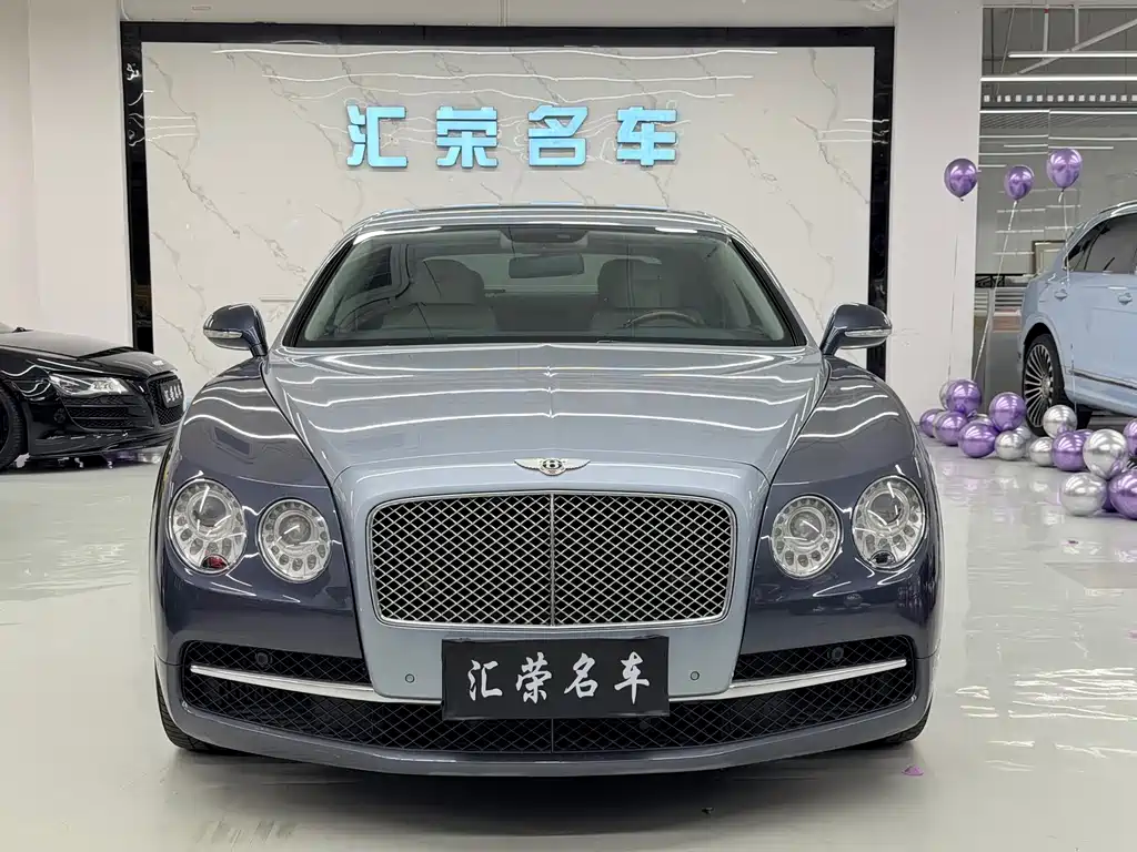 Bentley Flying Spur 6.0T W12 Standard Edition, фото 2