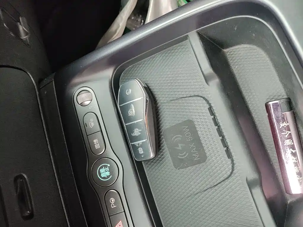 BYD Dolphin — миниатюра 9