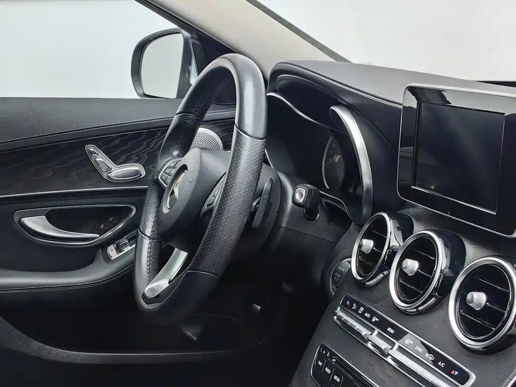 Mercedes-Benz C-Class — миниатюра 22