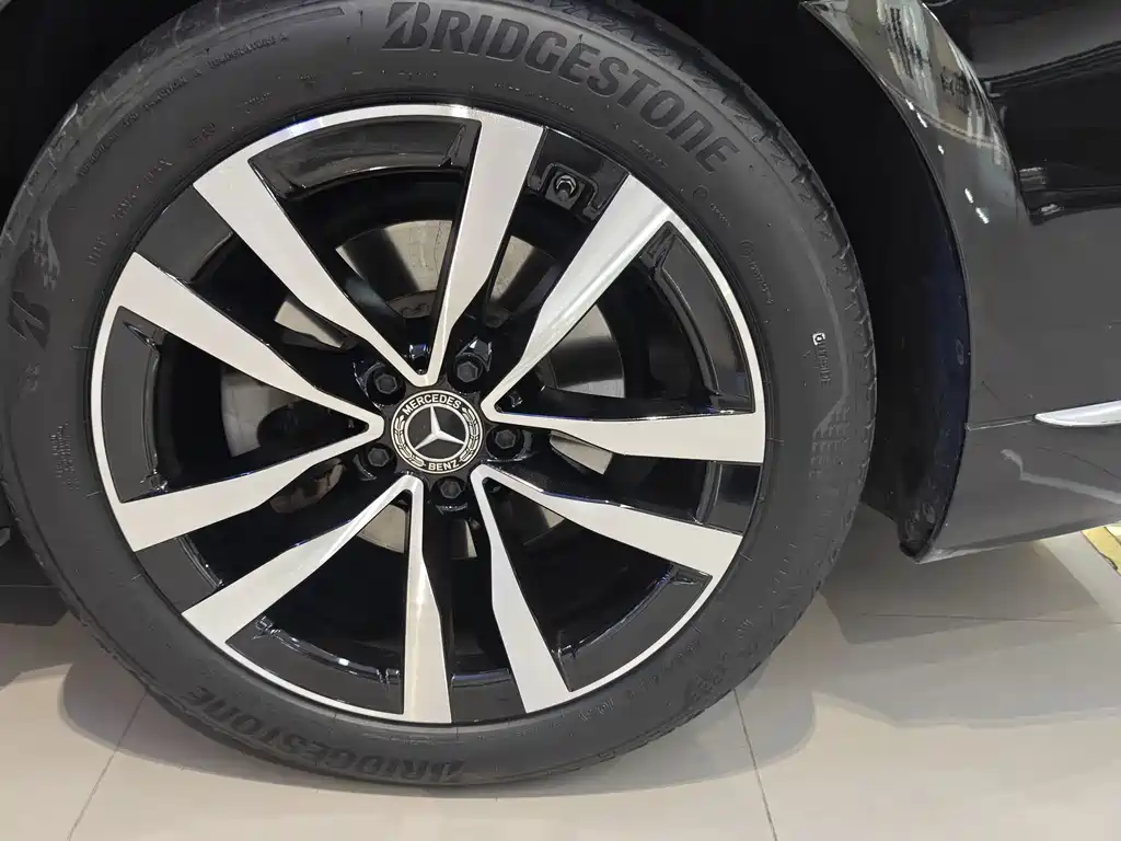 Mercedes-Benz S-Class — миниатюра 8