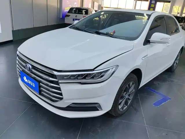 BYD QIN