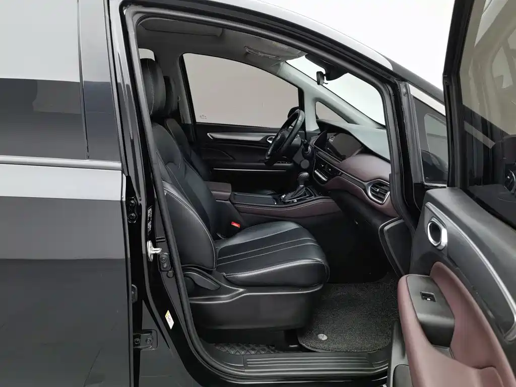 GAC Motor Trumpchi M6 — миниатюра 23