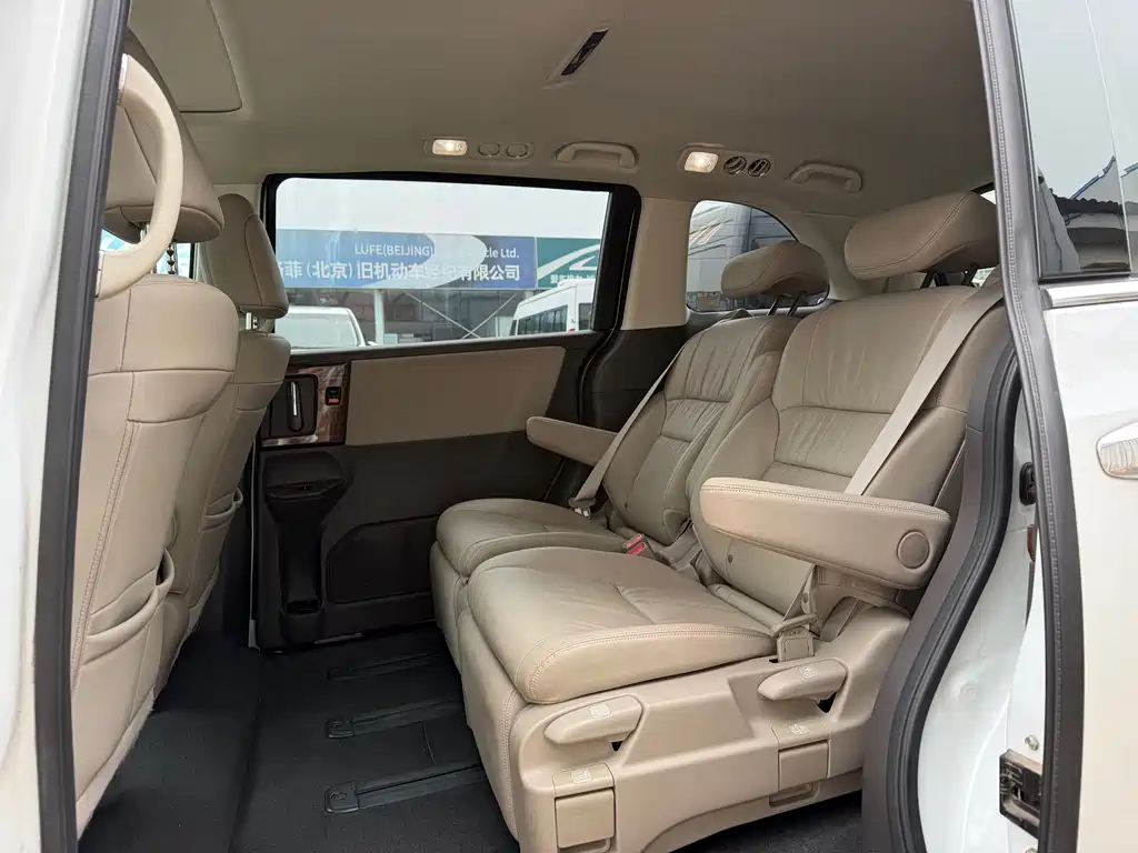 Honda Odyssey — миниатюра 7