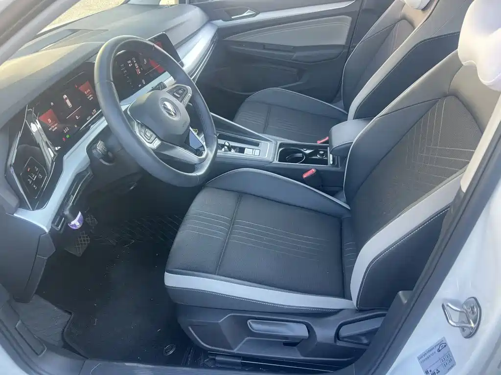 Volkswagen Golf 2021 280TSI DSG Pro