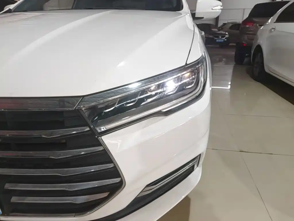 BYD Qin — миниатюра 24