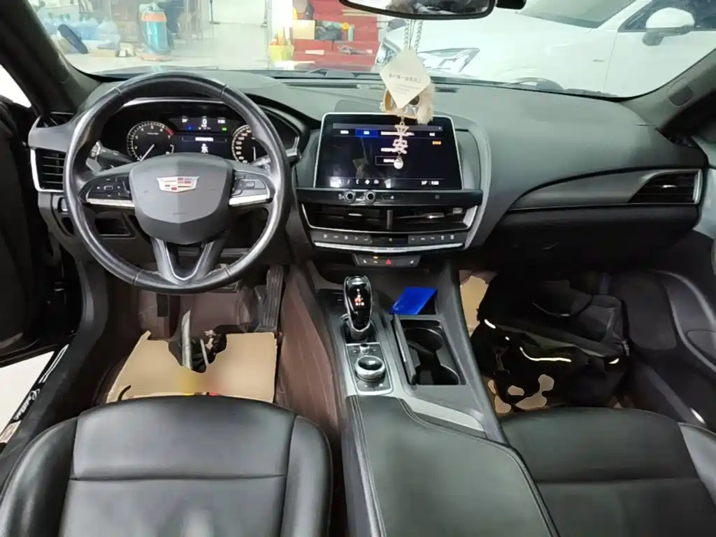 Cadillac CT5 — миниатюра 10