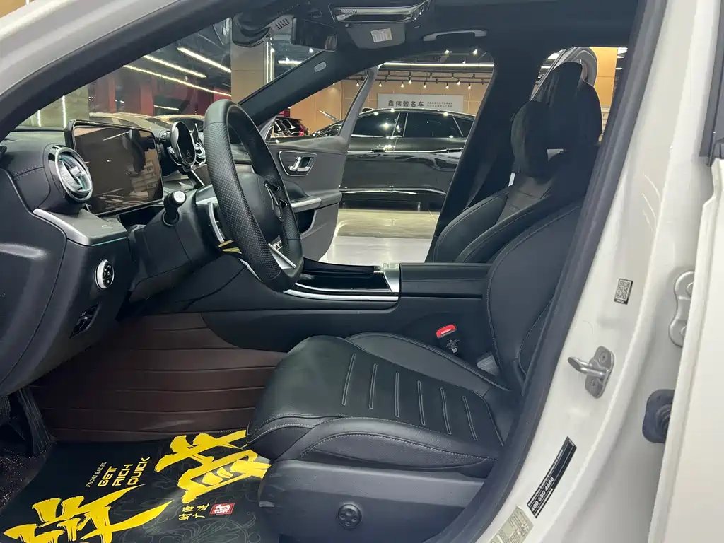 Mercedes-Benz C-Class — миниатюра 13