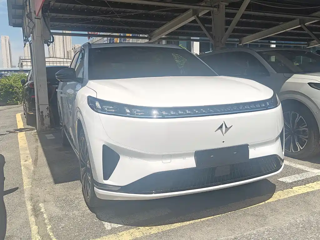 Dongfeng eπ008 2026 мест