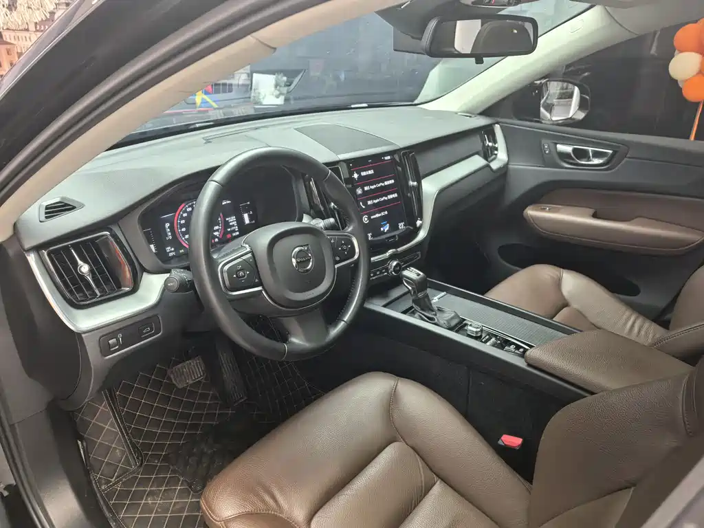 Volvo XC60 2020 T5 Luxury