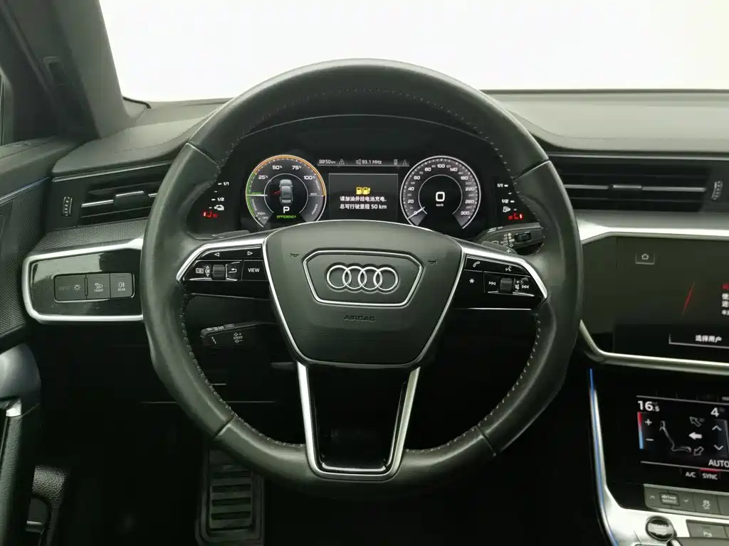 Audi A6L New Energy — миниатюра 11