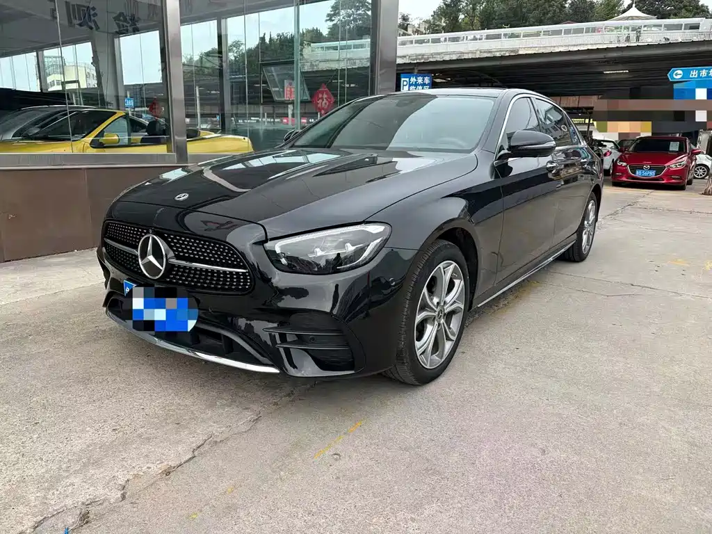 Mercedes-Benz E-Class 2024