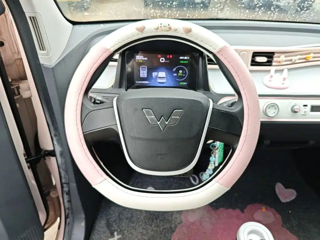 Wuling MINIEV — миниатюра 11