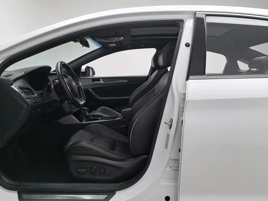 Hyundai Sonata — миниатюра 10