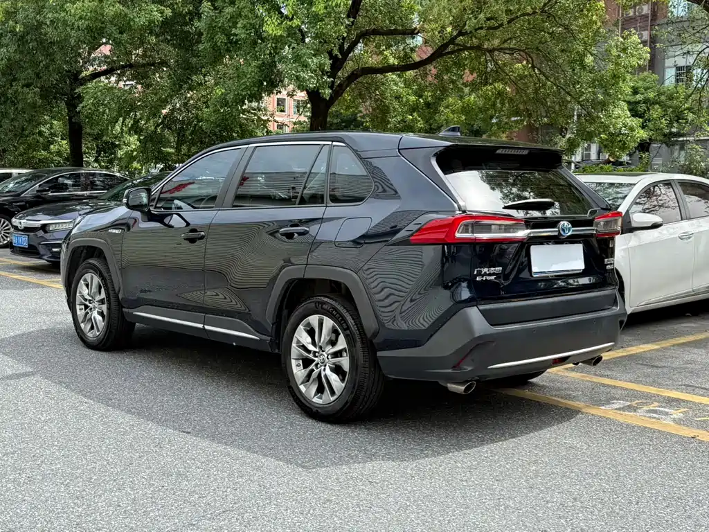 Toyota Wildlander — миниатюра 2